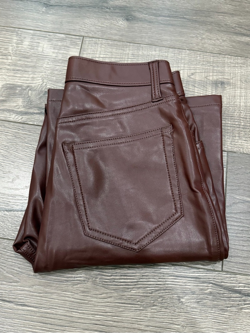 Abercrombie 90s Straight Faux Leather Pants